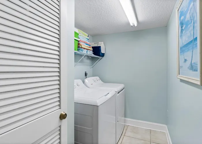 Apartment Dollar 403